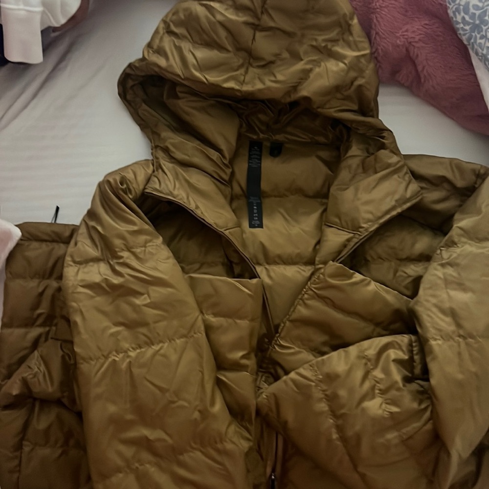 Lululemon lab pull over